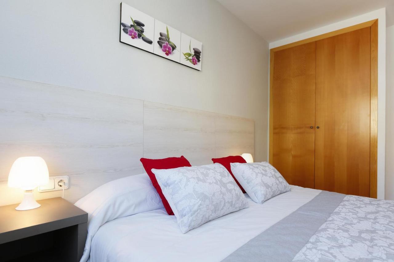 Vancouver'S Homestay By Turismar Salou Bagian luar foto